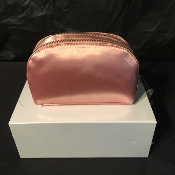 wild fable Handbags - NWT WILD FABLE PINK SATIN MAKEUP BAG